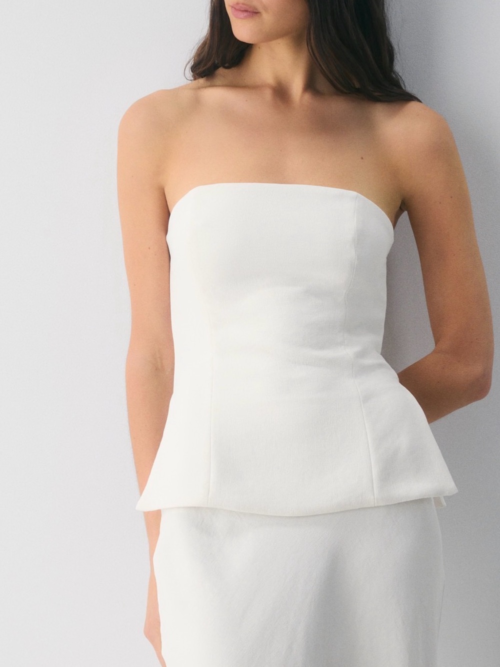Aritzia size 0 White posh tube top